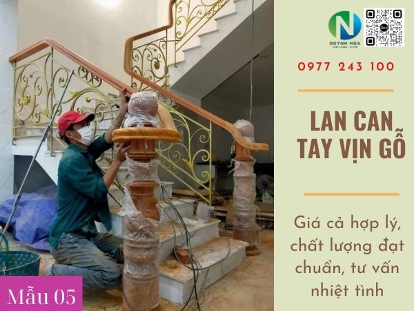 lan can cầu thang sắt tay vịn gỗ